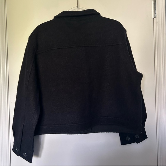 Hunter Black Merino Wool Button Closure Cropped Knit Sweater Jacket (Shacket) - Picture 5 of 17